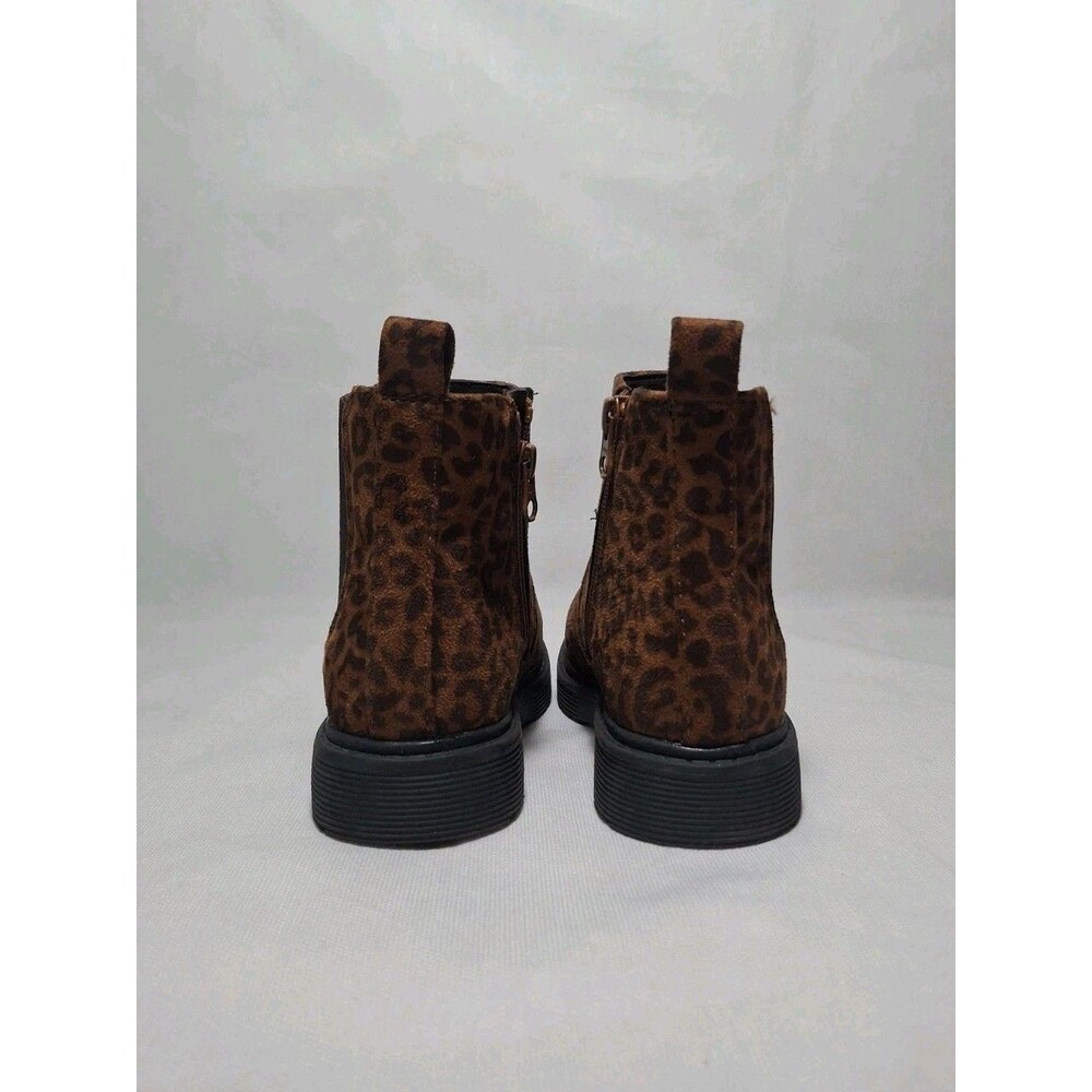 Cat & Jack Zita Slip on Chelsea Boots Girls Size 2 Leopard BrownTarget Kids Shoe - Picture 3 of 7